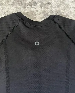 Lululemon Swiftly Tech Short Sleeve thumbnail 3