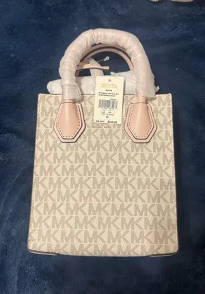 Michael Kors Purse thumbnail 1