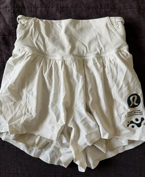 Lululemon Shorts thumbnail 1