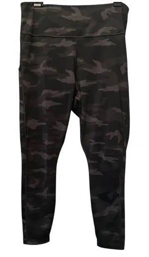 Athleta ultimate camo 7/8 stash pocket thumbnail 1