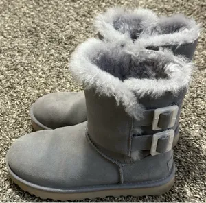 UGG Women’s 7 Grey thumbnail 2