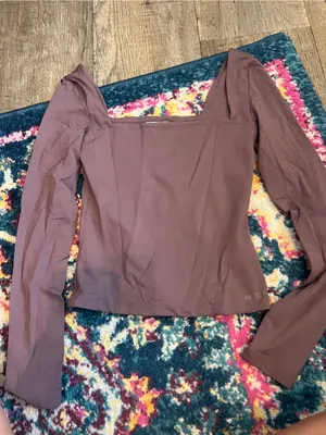 Aritzia Babaton contour Square Neck Long Sleeve Top thumbnail 4