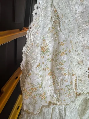 NWOT POL Ivory Ditsy Floral Eyelet Lace Cami Top Boho Cottagecore Peplum Small thumbnail 5