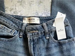 Hollister Co. High Rise Straight Jeans Size 00R #highrise #straight thumbnail 4
