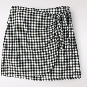 Loft Navy Blue Gingham Cotton Faux Wrap Preppy Casual Summer Mini Skirt‎ Size 8 thumbnail 1