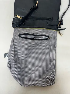 Classic Black Crossbody Shoulder Bag thumbnail 6