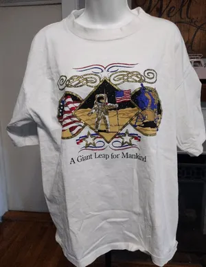 Diamond Supply Co. Vintage 90s Diamond Dust space NASA White Graphic T-Shirt thumbnail 1