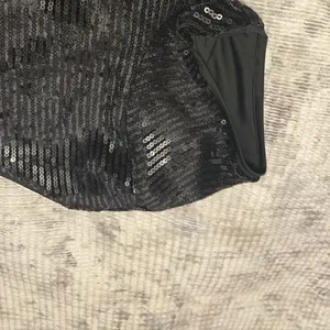 Edikted Open Back Sequin Top thumbnail 3
