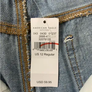 American Eagle Outfitters Womens Frayed Hem Mom Jeans Size 12/ 31W NEW thumbnail 6
