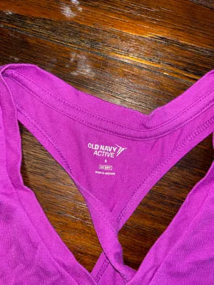 Old Navy Active Tank thumbnail 3