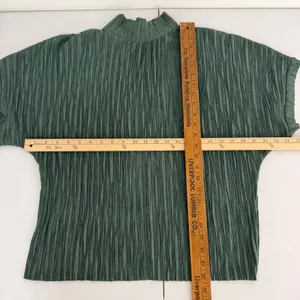 Zara Plissé Mock Neck Top‎ Womens Medium Short Sleeve Dolman Forest Green thumbnail 7