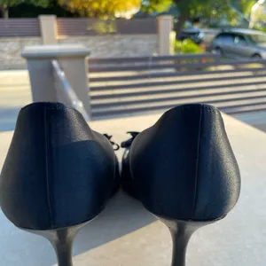 St. John Black Satin Peep Open Toe Bow Heels Pumps Shoes size 8 thumbnail 6
