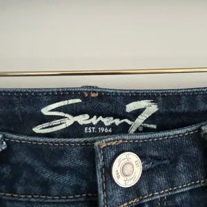 Seven7 Slim Straight Jeans Dark Blue Size 4 thumbnail 4