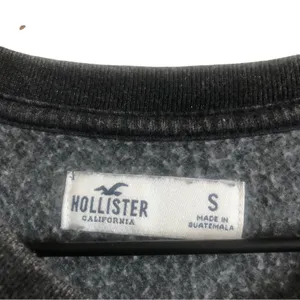 Hollister Dark Heather Gray Crew Neck Long Sleeve Fleece Pullover Sweater Small thumbnail 3