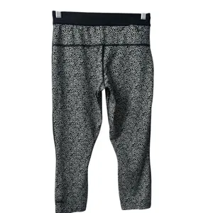Nike Cropped Dri-Fit Leggings thumbnail 2