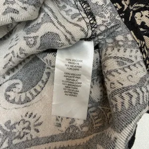 Elie Tahari Paisley Viscose off-the-shoulder blouse Top Size M thumbnail 5