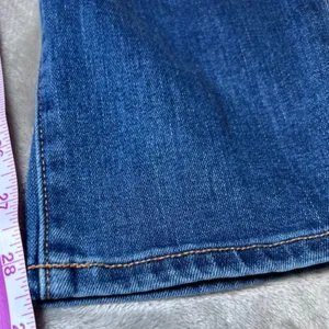 Old Navy Womens Size 6 Power Slim Straight Jeans Distressed Rips Blue Denim‎ thumbnail 9