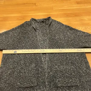 outfitters women’s open cardigan sweater size medium. thumbnail 4
