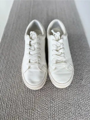A New Day White Perforated Sneaker Tennis Shoes Size 7 thumbnail 7