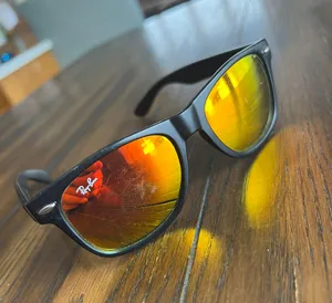 Ray-Bans thumbnail 1