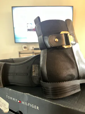 Tommy Hilfiger Boots thumbnail 3