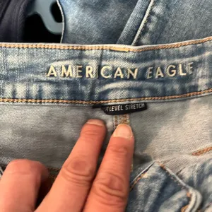 American Eagle Traded Distressed Skinny Jeans Now Showing @pixie_lush ONLY❣️ thumbnail 5