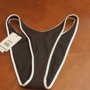 Rumored Bikini Black Size L thumbnail 3