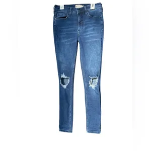 Free People Women’s Distressed Skinny Jeans Size 26 Effortlessly Cool‎ Ripped thumbnail 3