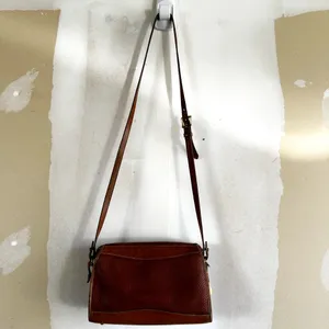 Vintage Dooney & Bourke Crossbody Satchel Bag Adjustable Zip Closure Brown thumbnail 13
