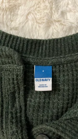 Old Navy Sweater thumbnail 3
