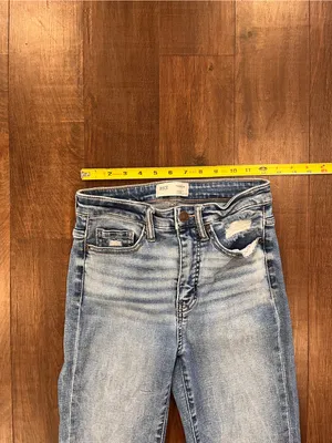 BKE Buckle Parker Jeans Women’s 24x29.5 Tailored Bootcut Universal Fit High Rise thumbnail 4