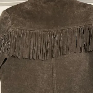On Trend: Prana EUC 100% Leather Women's Jacket with Fringe thumbnail 3