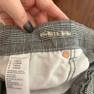 American Eagle Hi Rise Mini Skirt Size 12 Glen Plaid Grey thumbnail 3