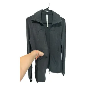 Lululemon Jacket Size 8 High collar, thumbholes, and signature logo thumbnail 9