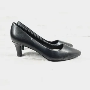 easy street Black Pointed-Toe Kitten Heel Pumps thumbnail 5