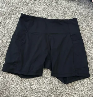 Baleaf Biker shorts with pockets thumbnail 1
