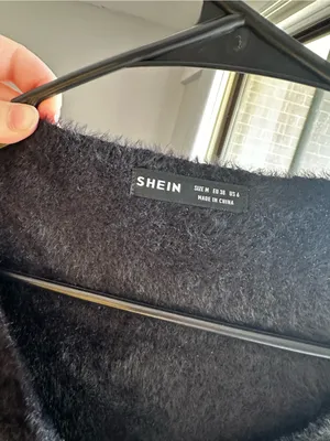SHEIN Black Faux-Fur Eyelash Wrap Sweater thumbnail 2