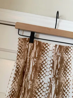Andree By Unit Brown Snake Print Flare Pants thumbnail 2