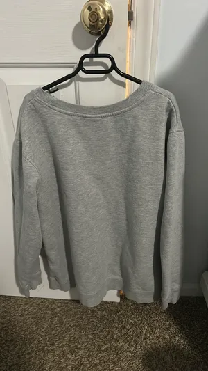 Elon Crewneck Gray Size M thumbnail 3