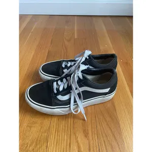 Vans black and white old skool sneakers‎ size 6.5 women size 5 men Skate Classic thumbnail 3