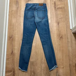 MADEWELL | Women's‎ 10" Chewed Tulip-Hem High-Rise Skinny Jeans, Size 24 thumbnail 6