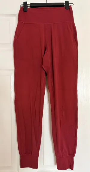 Lululemon align joggers thumbnail 1