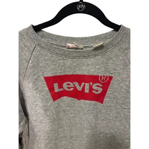 Levis Womens Batwing Logo Graphic Sweatshirt Heather Grey Medium Raglan Pullover thumbnail 2