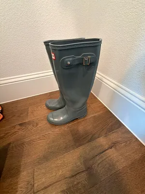 Hunter Original Tall Gloss Rain Boots Grey US 5M/6F EU 37 thumbnail 2