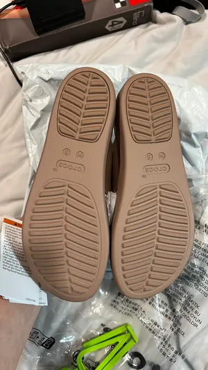 Crocs Brooklyn Buckle low thumbnail 2