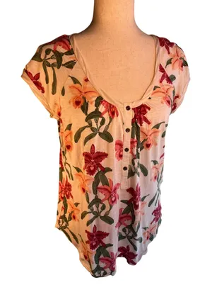 Lucky Brand Satin trim T-shirt Size Small thumbnail 1