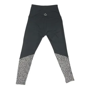 Beyond Yoga‎ Back Me Up Cropped Leggings XS Black Leopard Print Pilates Gym EUC thumbnail 3