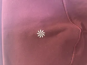 Athleta Salutation Stash Pocket Leggings Burgundy High Rise XS thumbnail 4