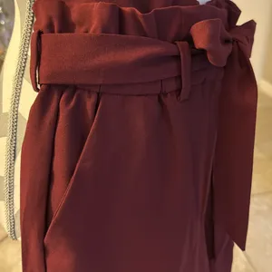 H&M Burgundy trousers thumbnail 3