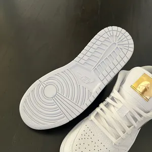 New NIKE Air Jordan 1 Retro Low 'White Metallic Gold' thumbnail 4